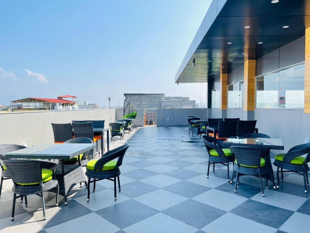 Zip By Spree Hotels Grand Legacy Prime Dehradun Exterior photo